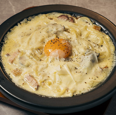 黒トリュフ香る 贅沢カルボナーラ生スパゲティ