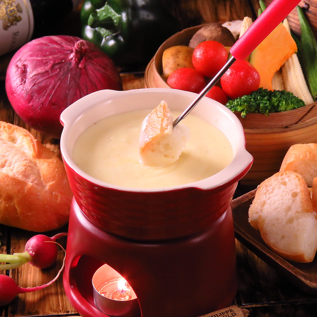 体に嬉しい【野菜のせいろ蒸し】はなんと食べ放題!!チーズフォンデュもおすすめ☆