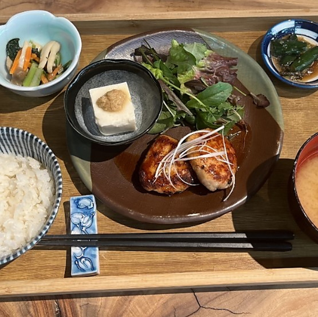 健康と美味しさを両立！体にやさしい食材がたくさん！ヘルシーだけど満足感溢れるお料理の数々です♪