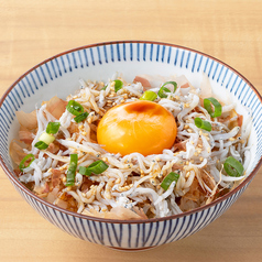 おかかしらすめし 生玉子ぶっかけ