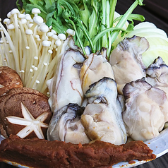 牡蠣の土手鍋・〆の麺付き