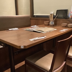 広々とした4名様用オープンテーブル席