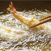 カラリと揚がった、蕎麦屋こだわりの天ぷら