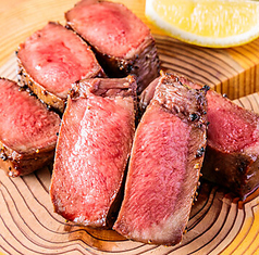 希少部位を備長炭で焼き上げる熟練の技