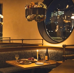 緑豊かな扇町公園の一角に佇む、”ボタニカル”をコンセプトにしたファインダイニング『Botanico扇町公園』!カウンター席、ソファー席、オープンテラスなどもございます◎