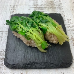 貝割れ昆布〆握り