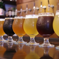 福島県内のブルワリーから届くクラフトビールを樽生で!限定品も多いので、好みの味を探すのも楽しい!