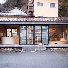 おららのコミセの外観3