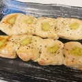 料理メニュー写真 ササミわさび〔2本〕