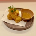料理メニュー写真&nbsp;カマンベールチーズフライ はちみつブラックペッパー