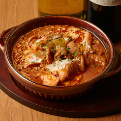 鶏肉の赤ワイン煮込み