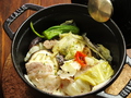 料理メニュー写真 マンガリッツァ豚とキャベツの蒸し焼き