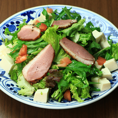 合鴨と豆腐の胡麻サラダ