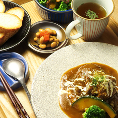 鹿児島産肉バル Yusualy ゆーじゅありぃのおすすめランチ1