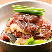 大満足のボリューム!コスパ最強の「和牛ボウル」大分豊後牛の色んな部位を一杯にギュッと凝縮!お腹の空き具合や気分に合わせて、ホルモンの「あり/なし」や、300g~500gのサイズが選べます。ガッツリ美味い和牛を食べたい時は、ブンゴ西院店へ急げ!