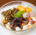 六花特製豆花（トウファ）や愛玉子（オーギョーチ）ゼリーなど、ぷるぷるとした食感の台湾発祥スイーツをお召し上がり頂けます。