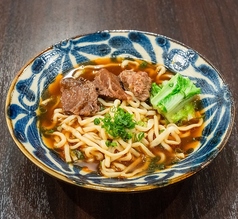 紅焼牛肉麺