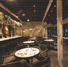 緑豊かな扇町公園の一角に佇む、”ボタニカル”をコンセプトにしたファインダイニング『Botanico扇町公園』!カウンター席、ソファー席、オープンテラスなどもございます◎