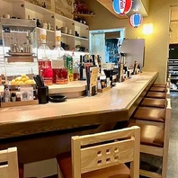 【お酒と料理を楽しむ◎】沖縄の雰囲気漂う店内♪