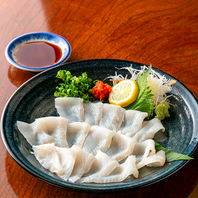 イケスから選んで注文できる活魚料理がございます。