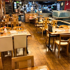 《気の合う仲間と》仕事終わりの飲み会や女子会におすすめ◎肩肘張らずにこだわりの海鮮料理をお楽しみください！