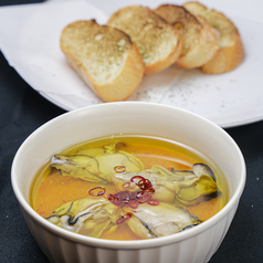 大粒牡蠣のアヒージョ