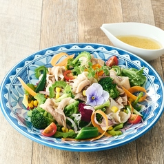 10種野菜のサラダ　あぐー豚のしゃぶしゃぶ仕立て