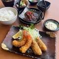 料理メニュー写真&nbsp;海老と牡蠣のフライ御膳（漬けまぐろ添え）