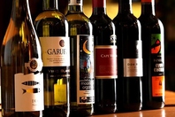 本格バル料理と豊富なドリンクが魅力