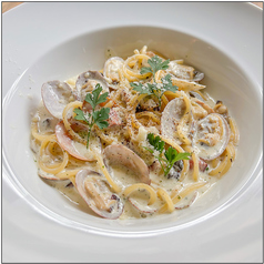 あさりとベーコンのクリームパスタ