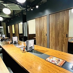 広々した店内！各種ご宴会におすすめの飲み放題付コースは5000円からご用意。【神田/居酒屋/和食/海鮮/刺身/日本酒/個室/飲み放題/ランチ/宴会/国産/女子会】