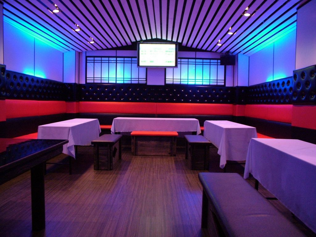 同フロアにあるもう１つの空間。最大100名位までなら余裕でＯＫ！