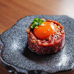 焼NIQの和牛ユッケ