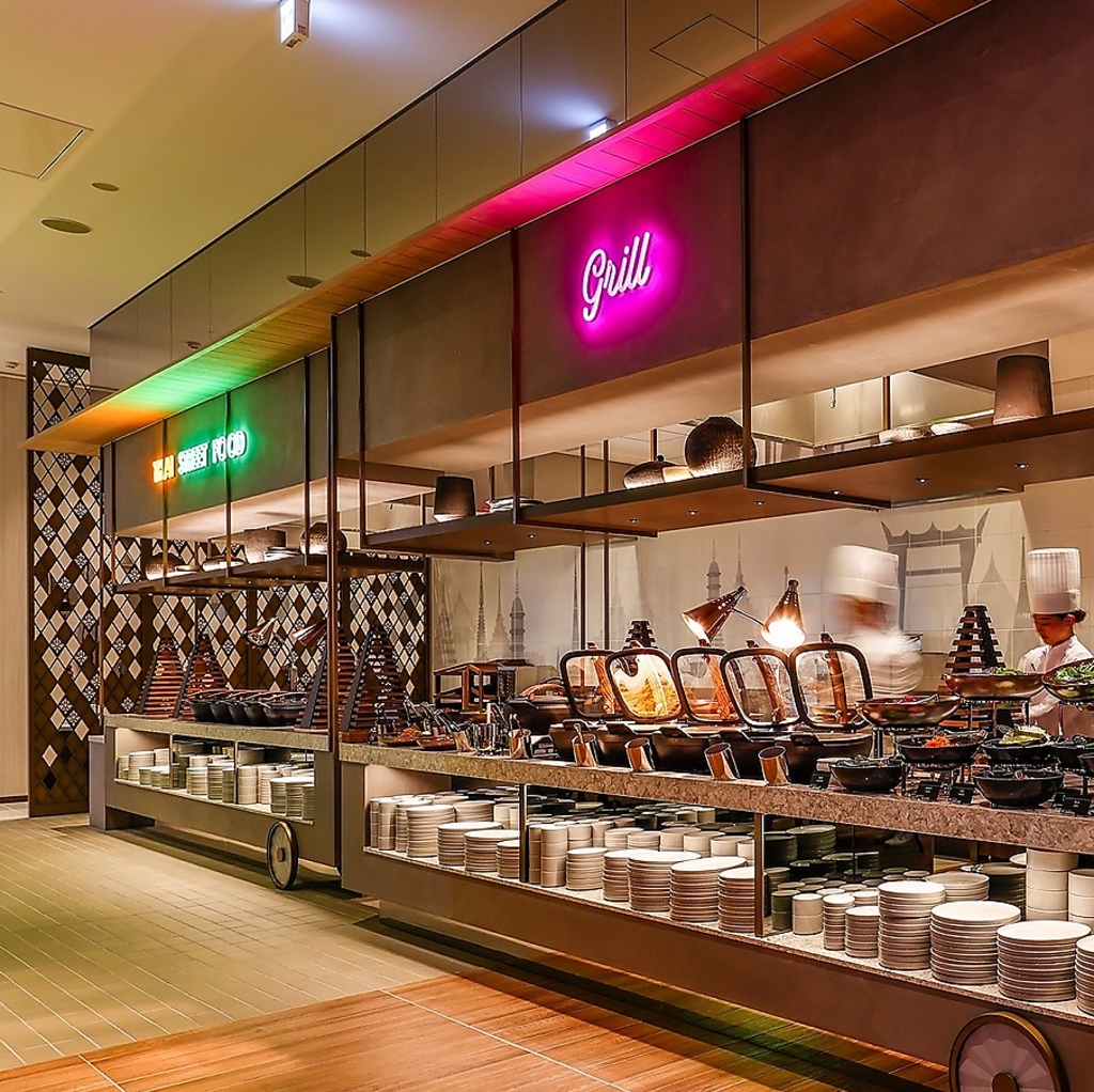 本格的なタイ料理をはじめ、和・洋のお料理もご用意あり◎インターナショナル料理をお楽しみください