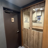 店内には喫煙ブースを完備しておりますので、喫煙者の方も安心してご利用いただけます！