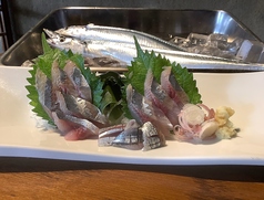 豊洲直送 新秋刀魚のお刺身