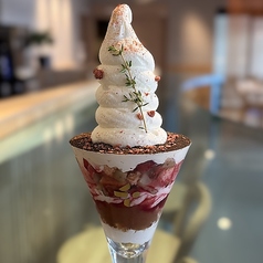 【期間限定】紅茶とフランボワーズのパフェ