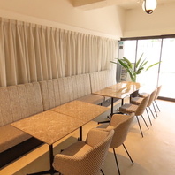 居心地◎ゆったりと食事も会話も楽しめる空間です♪