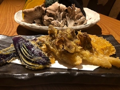 秋を先取り天ぷら盛り合わせ(舞茸・南瓜・秋茄子)