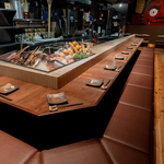 ろばた焼を目の前で楽しむライブ感が魅力のカウンター席