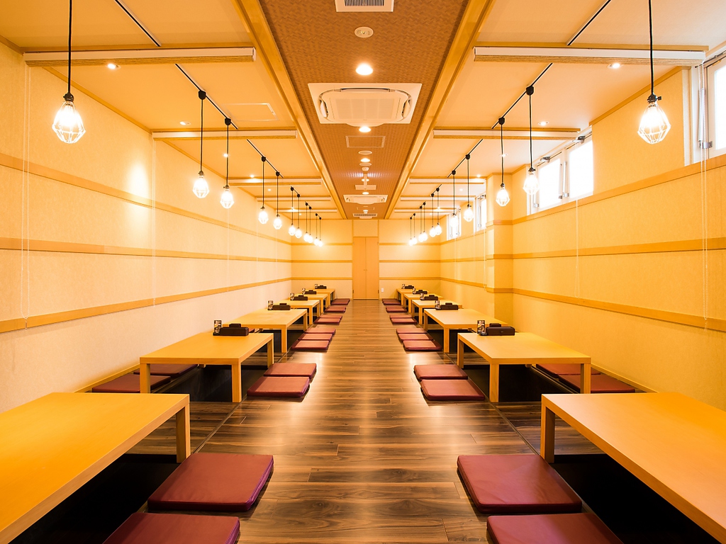 地域最大規模☆70名様までOKのゆったり掘りごたつタイプのお座敷席をご用意！郊外での大型宴会に◎