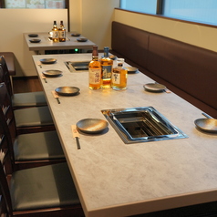 炎縁焼肉酒場 シティ貝塚店の雰囲気1