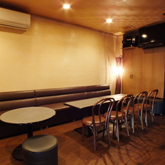 カラオケ設備もあるお部屋。二次会やご宴会にもおすすめです。