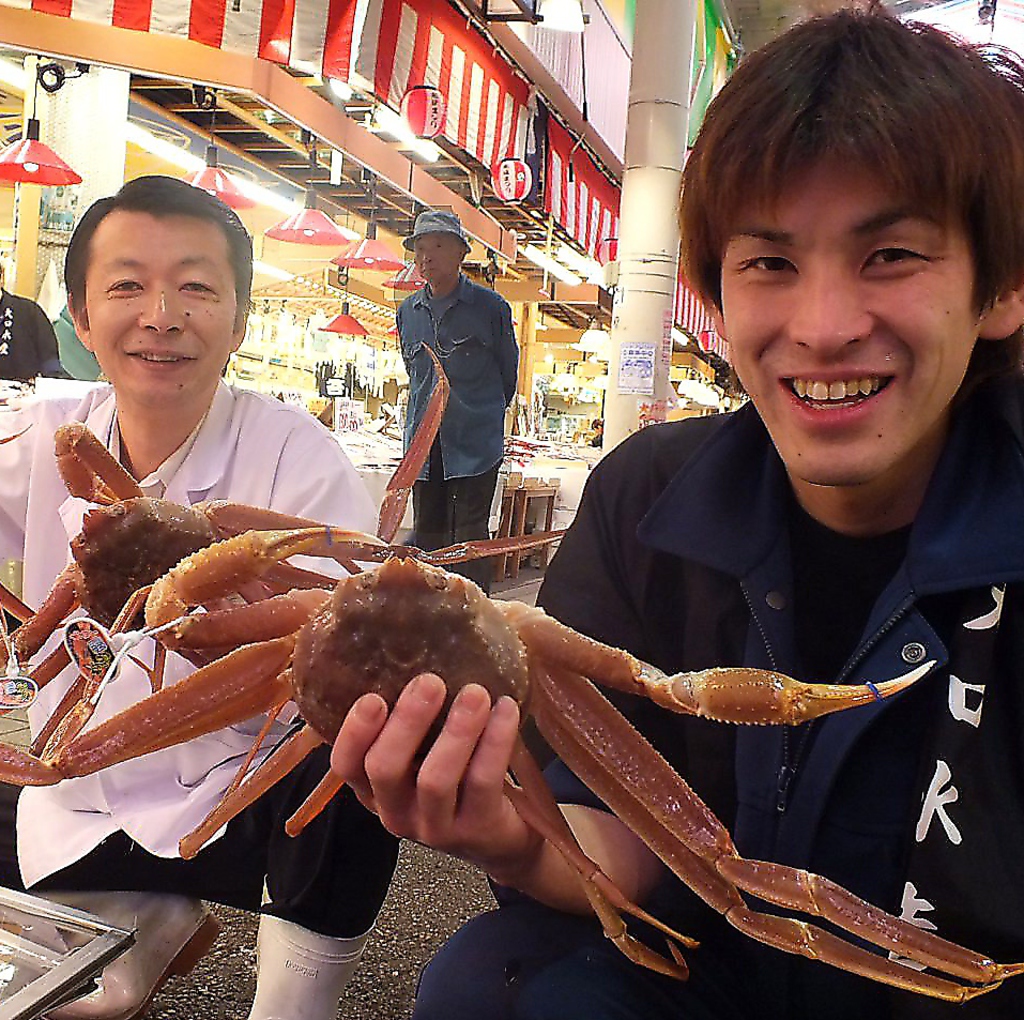 金沢の台所「近江町市場」内にある「大口水産」。蟹もこちらで仕入れており、鮮度に自信あり