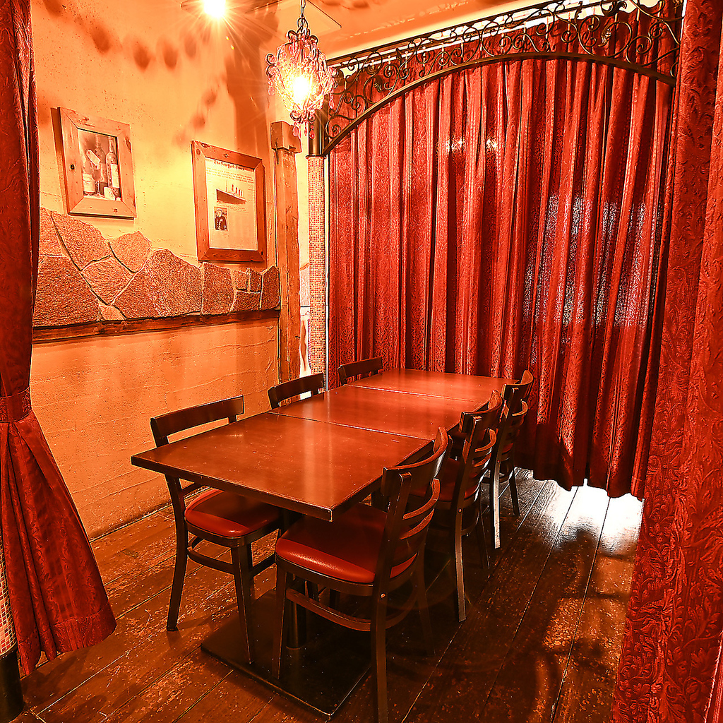 6名様用の半個室です。