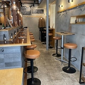 お子様連れでのご来店も歓迎しております。ご家族での食事や、ママ友会、女子会といったご利用シーンにも最適です。落ち着いた空間のなか、時間を気にせずゆったりとお過ごしいただけます。週末は14時から営業しておりますので、早めの時間のご利用も可能です。