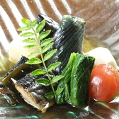 その季節の魚、野菜を使った伝統的な和食をご用意しております。