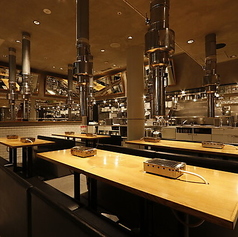 最大55名様まで貸切が可能です。大人数の集まりや特別なイベントに最適なプライベート空間をご用意しています。大切な日をぜひ当店でお祝いし、思い出に残るひとときをお過ごしください。