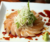 国産の鶏ささみを薬味と共に～