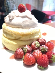 いちごのパンケーキ